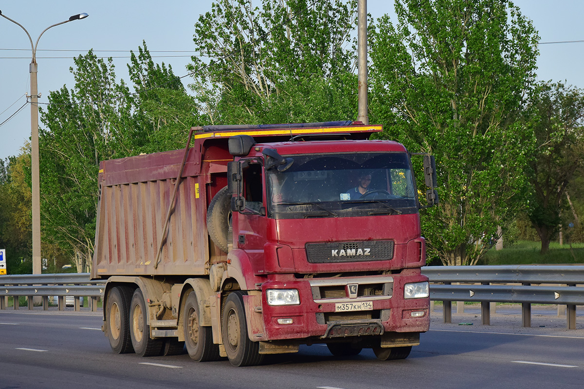 Волгоградская область, № М 357 КН 134 — КамАЗ-65201-43 "Люкс"