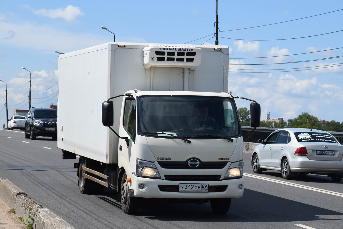 Тверская область, № У 312 СВ 69 — Hino (общая модель)