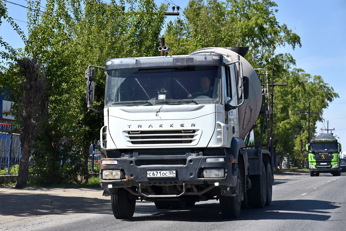 Тюменская область, № С 671 ОС 55 — IVECO Trakker ('2004)