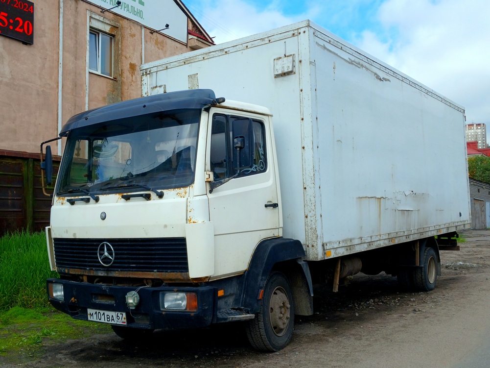 Смоленская область, № М 101 ВА 67 — Mercedes-Benz LK 814