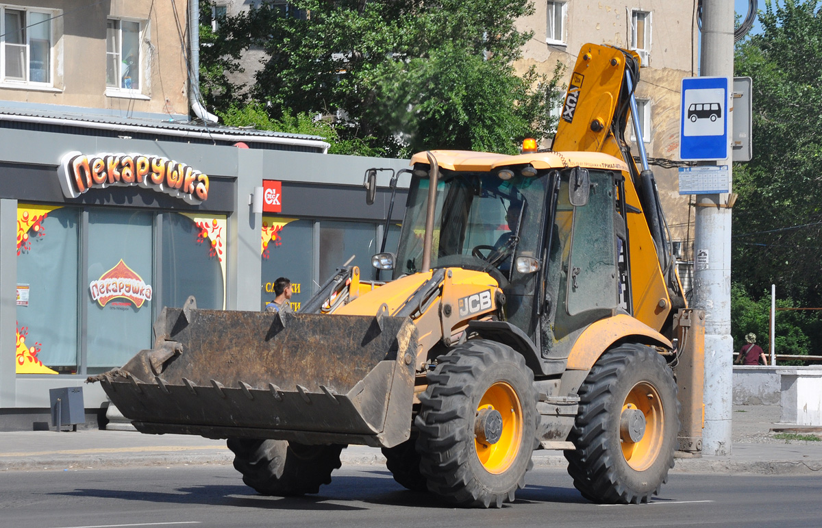 Омская область, № 6766 ОХ 55 — JCB 4CX