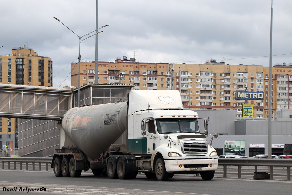 Свердловская область, № С 469 ХТ 196 — Freightliner Columbia