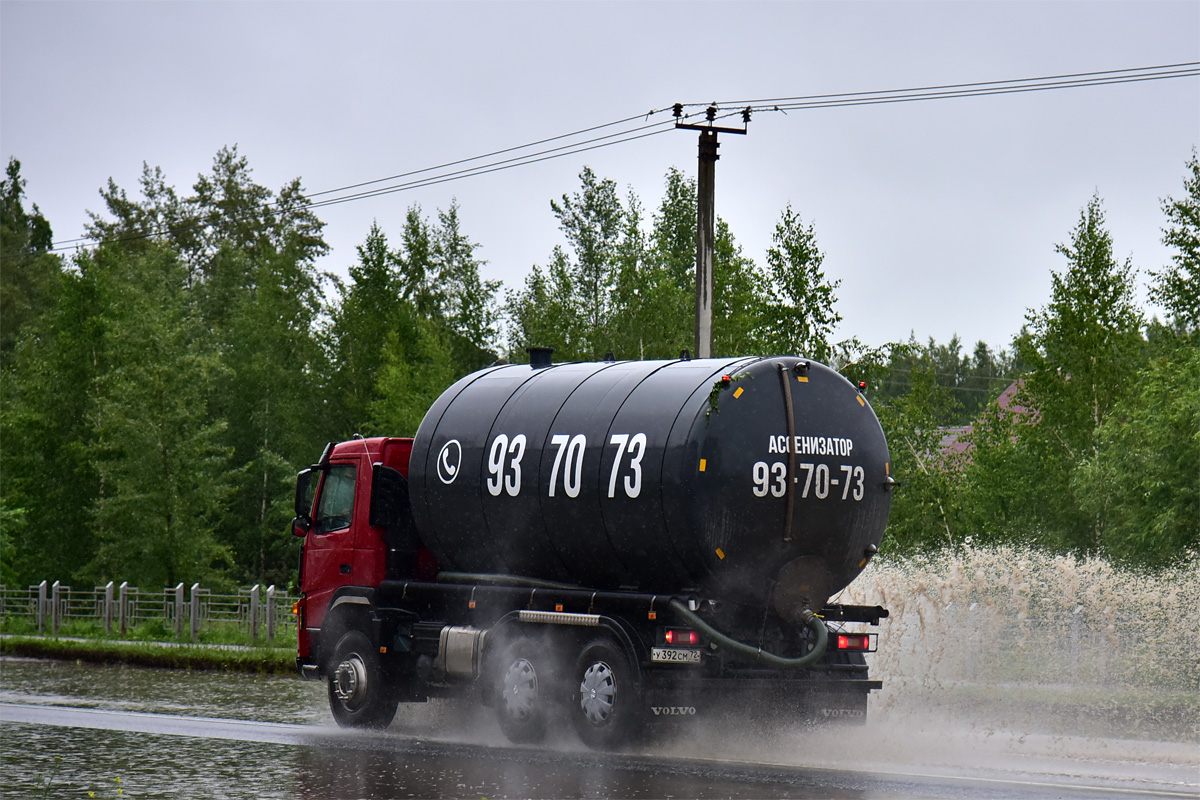 Тюменская область, № У 392 СМ 72 — Volvo ('2002) FM-Series