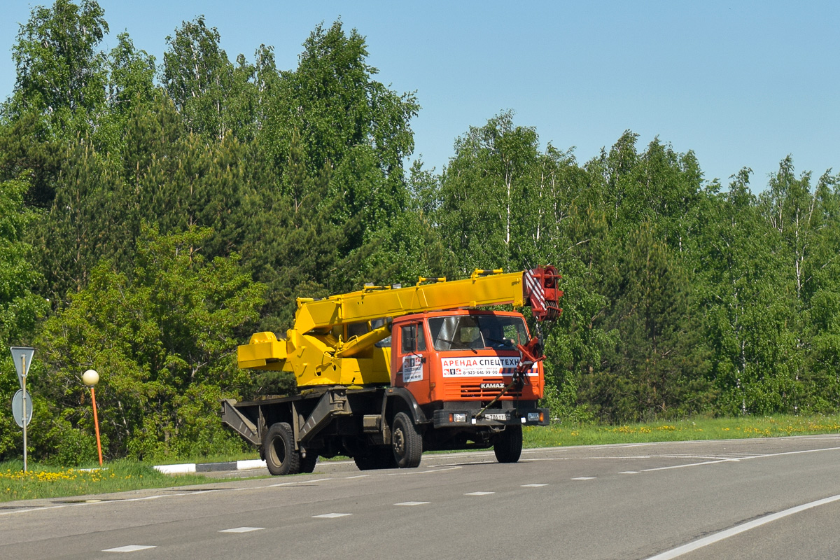 Алтайский край, № Е 786 ТТ 54 — КамАЗ-43253-15 [43253R]