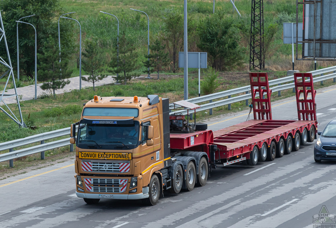 Алматинская область, № 527 ACO 05 — Volvo ('2008) FH16.660