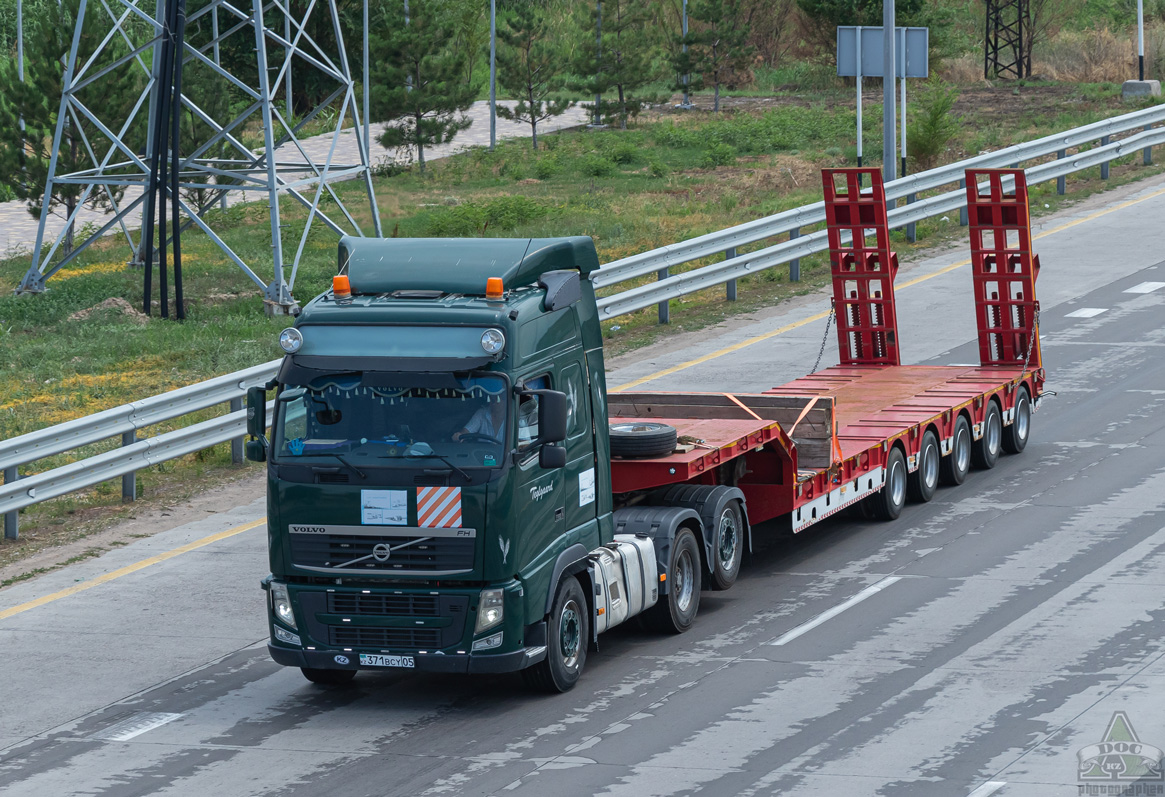 Алматинская область, № 371 BCY 05 — Volvo ('2008) FH.540