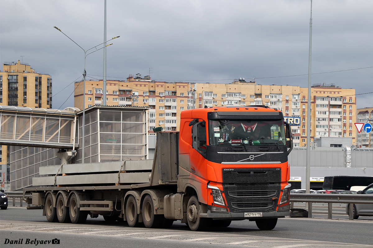 Свердловская область, № М 921 ЕЕ 196 — Volvo ('2012) FH.460 [X9P]