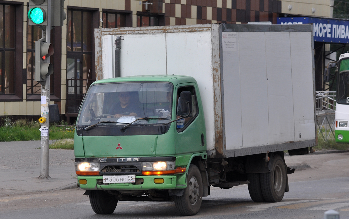 Омская область, № Р 306 НС 55 — Mitsubishi Fuso (общая модель)