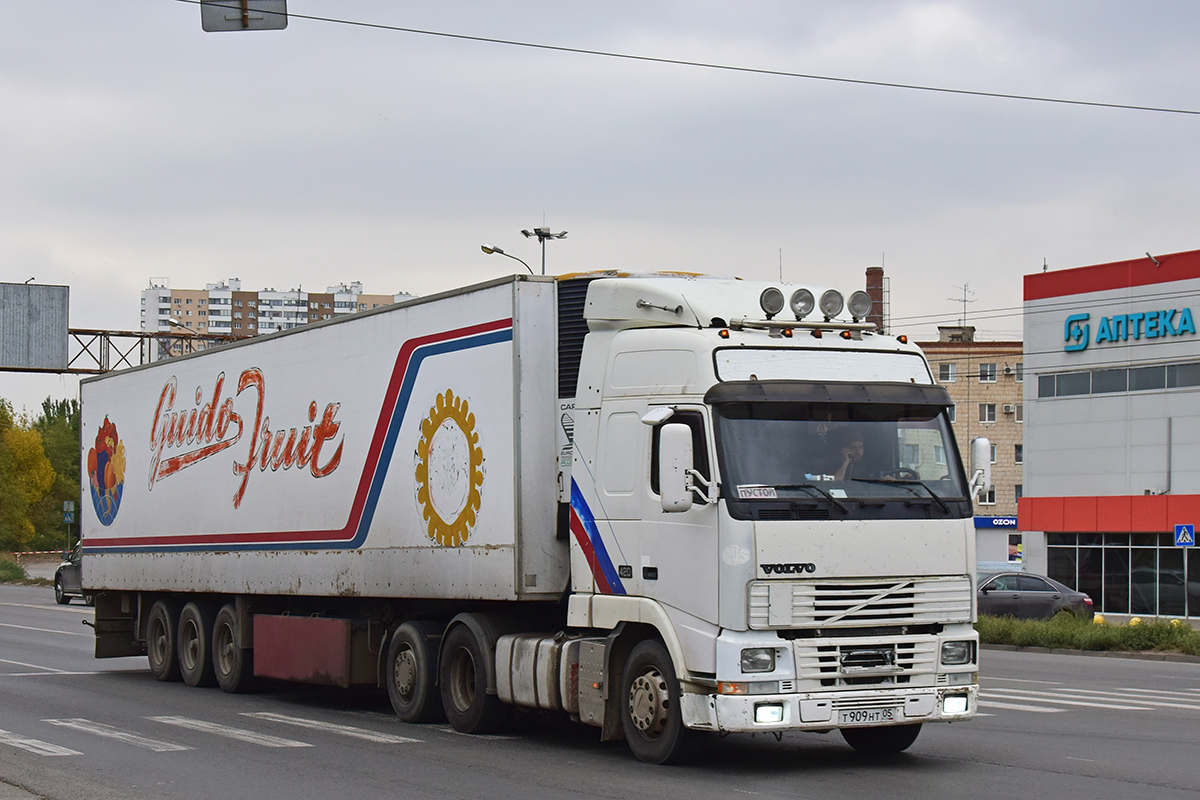 Дагестан, № Т 909 НТ 05 — Volvo ('1993) FH12.420