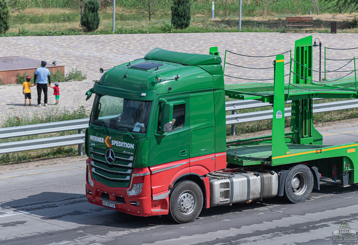 Узбекистан, № 70 F 697 TA — Mercedes-Benz Actros ('2011) 1843