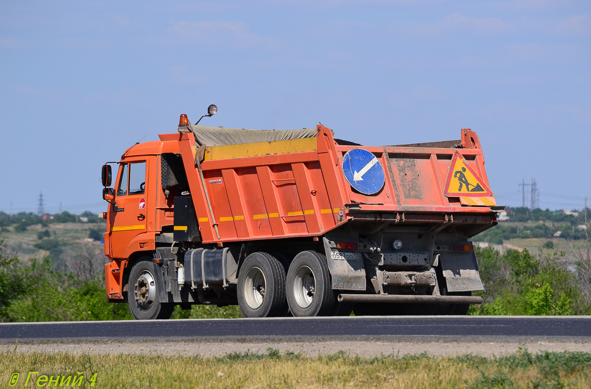 Волгоградская область, № О 597 ОО 134 — КамАЗ-65115-42