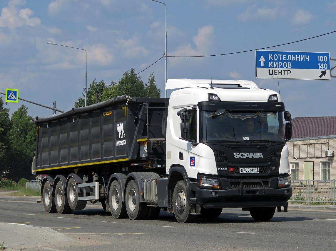 Кировская область, № Е 700 ОР 43 — Scania ('2016) P440