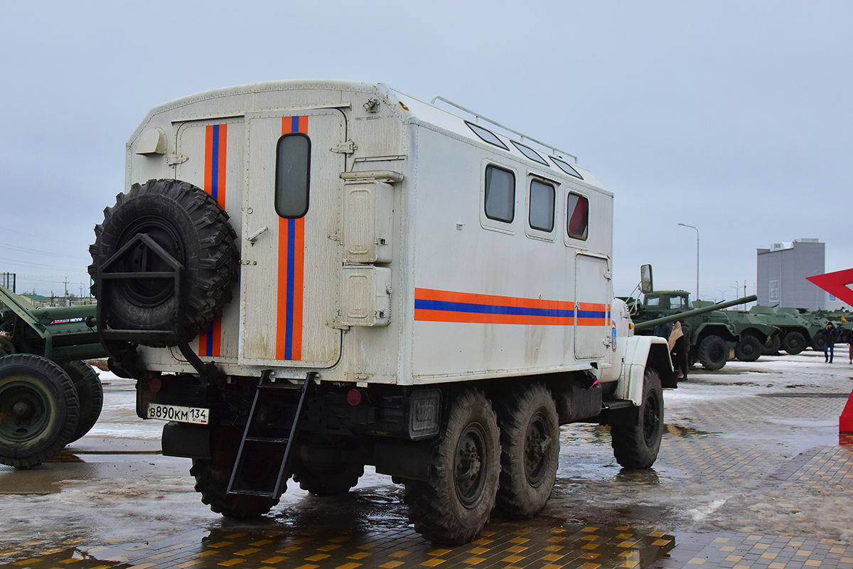 Волгоградская область, № В 890 КМ 134 — ЗИЛ-131