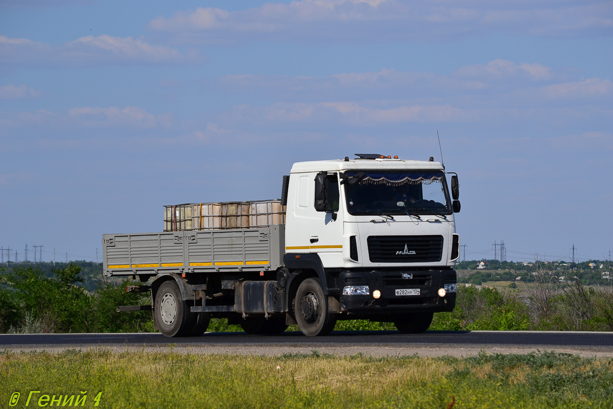 Волгоградская область, № В 282 НУ 134 — МАЗ-5340B5