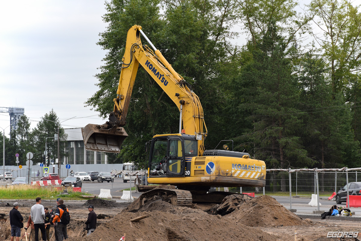 Архангельская область, № 9077 АВ 29 — Komatsu PC220