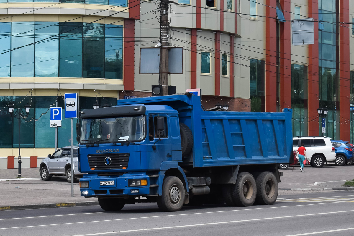 Тверская область, № Х 824 РА 69 — Shaanxi Shacman F2000 SX325x