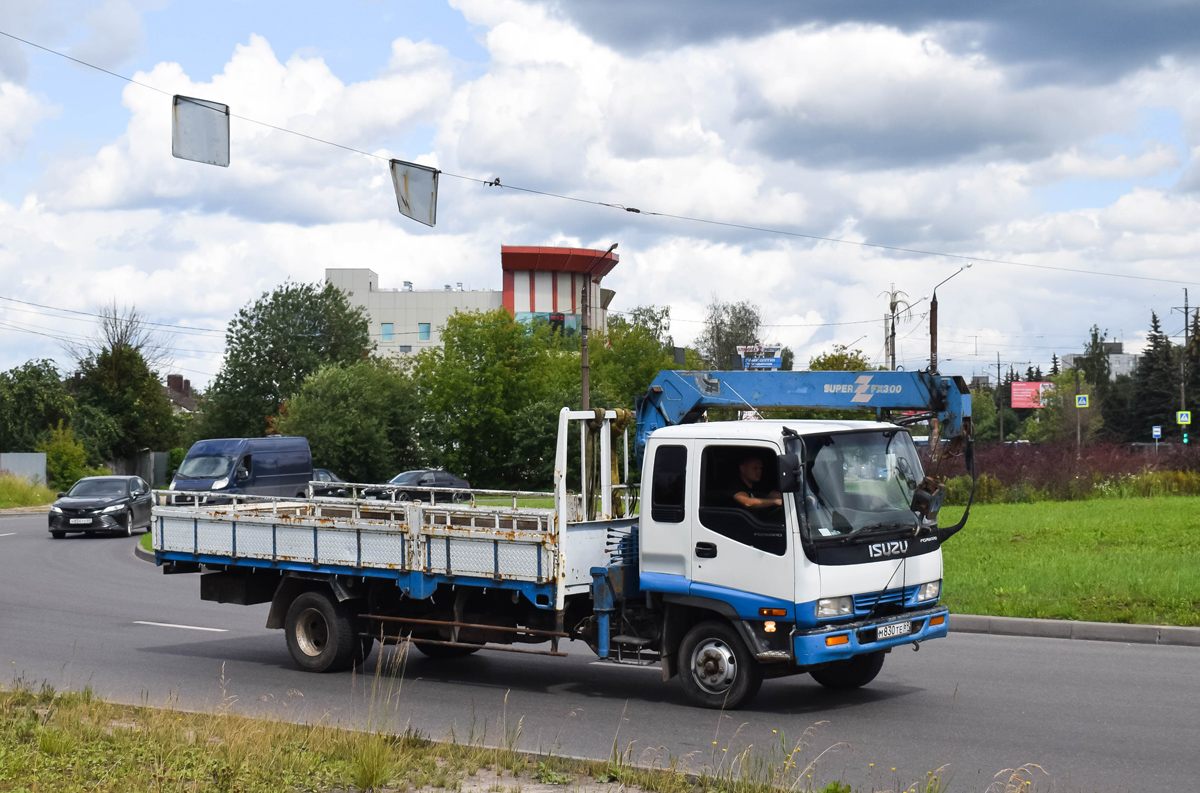 Тверская область, № М 830 ТЕ 69 — Isuzu Forward (общая модель)