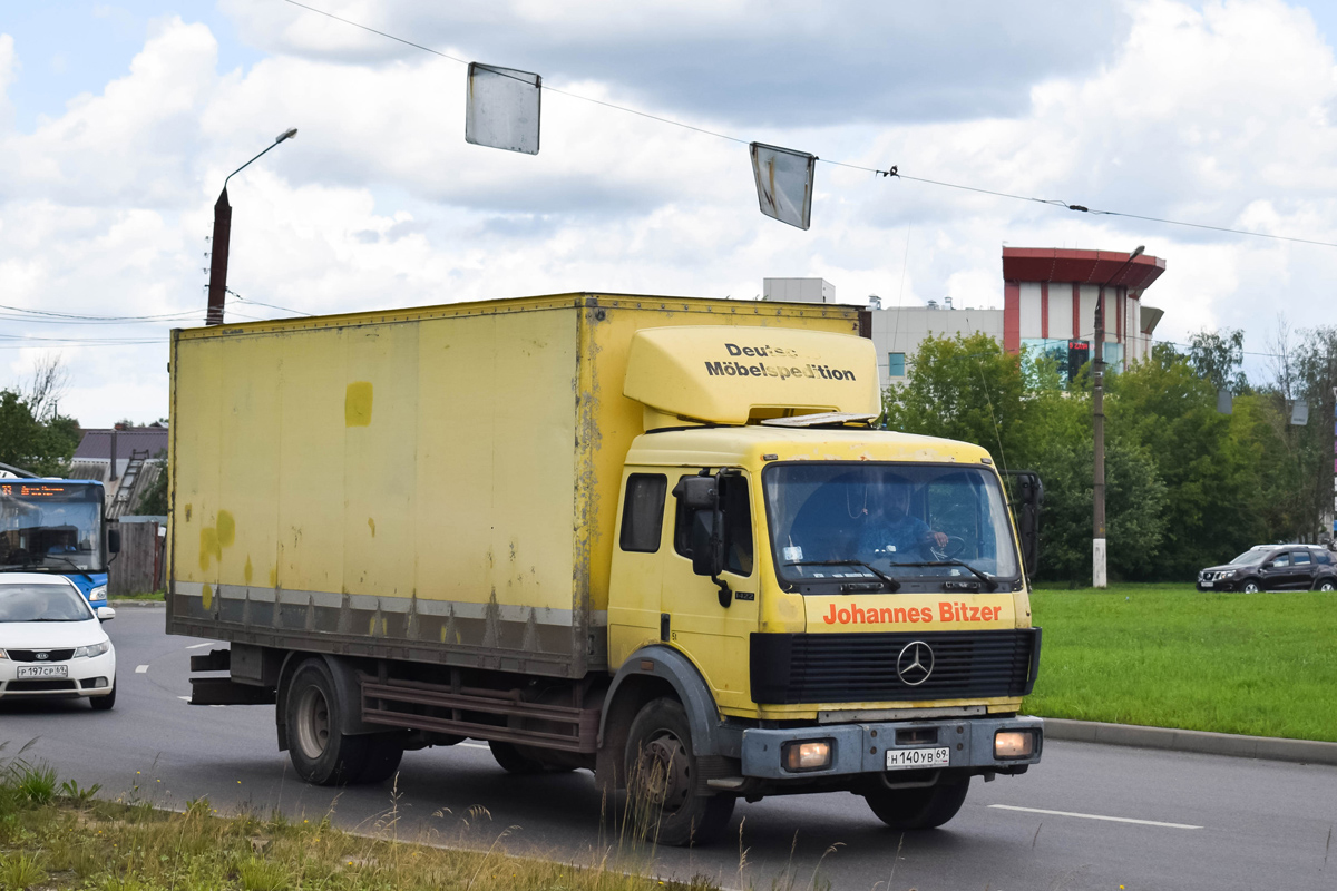 Тверская область, № Н 140 УВ 69 — Mercedes-Benz MK (общ. мод.)