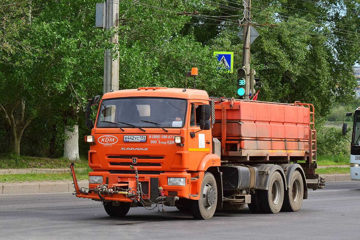 Волгоградская область, № В 442 УС 134 — КамАЗ-65115-42