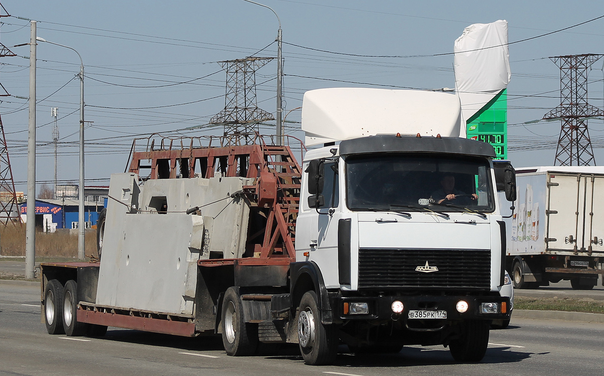 Челябинская область, № В 385 РК 174 — МАЗ-543203