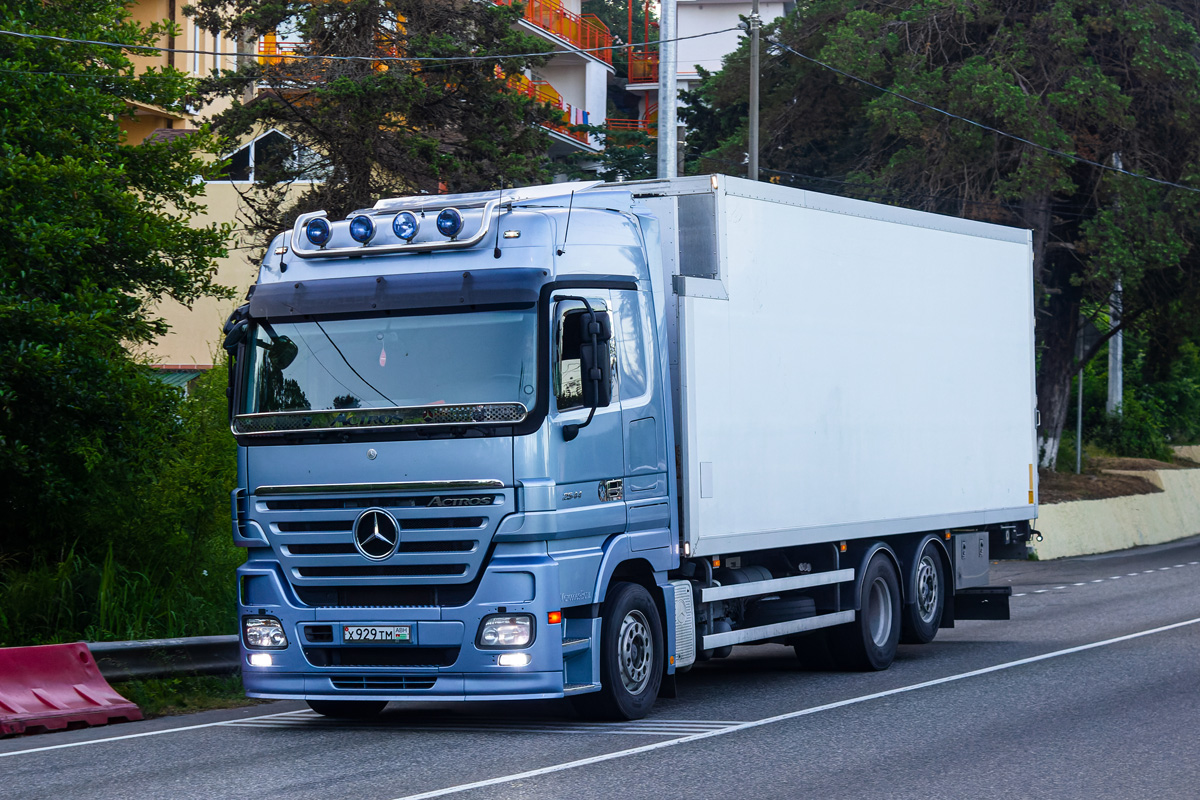 Абхазия, № Х 929 ТМ — Mercedes-Benz Actros ('2003) 2544