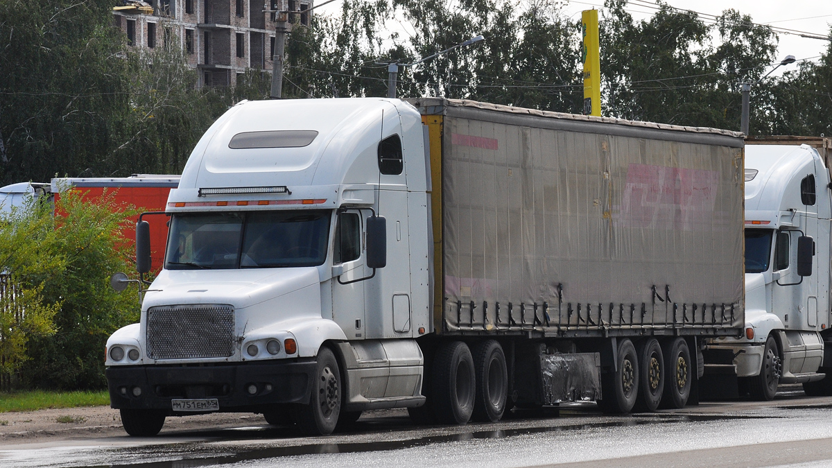 Сахалинская область, № М 751 ЕМ 65 — Freightliner Century Class