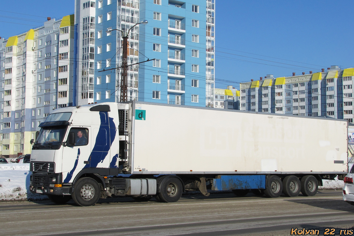 Алтайский край, № А 687 НУ 22 — Volvo ('1993) FH12.460