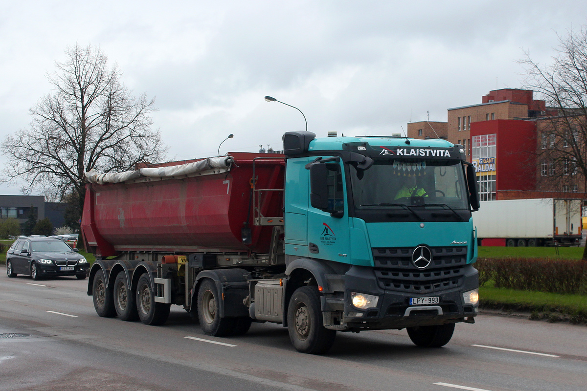 Литва, № LPY 993 — Mercedes-Benz Arocs (общ.м)