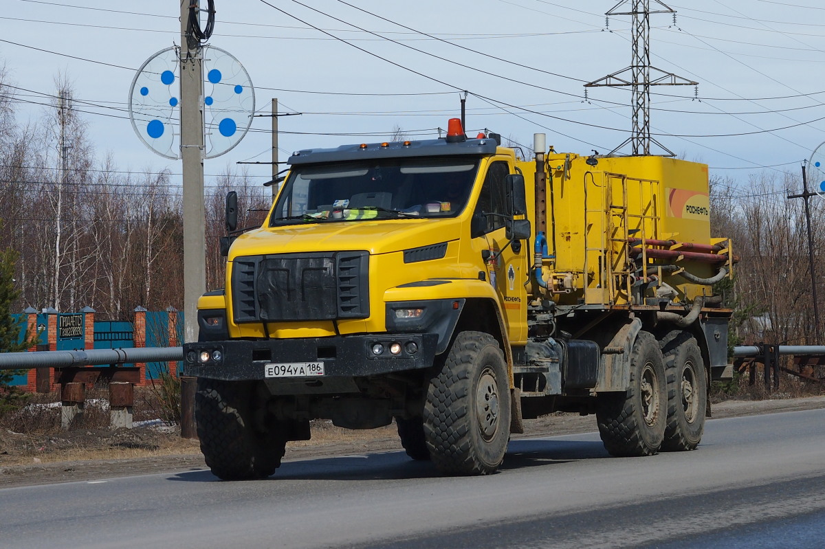 Ханты-Мансийский автоном.округ, № Е 094 УА 186 — Урал NEXT 4320-72