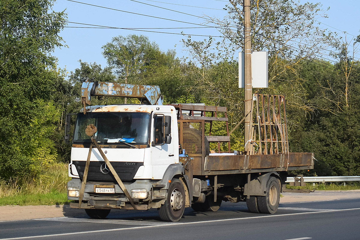 Тверская область, № Е 548 РК 69 — Mercedes-Benz Axor (общ.м)