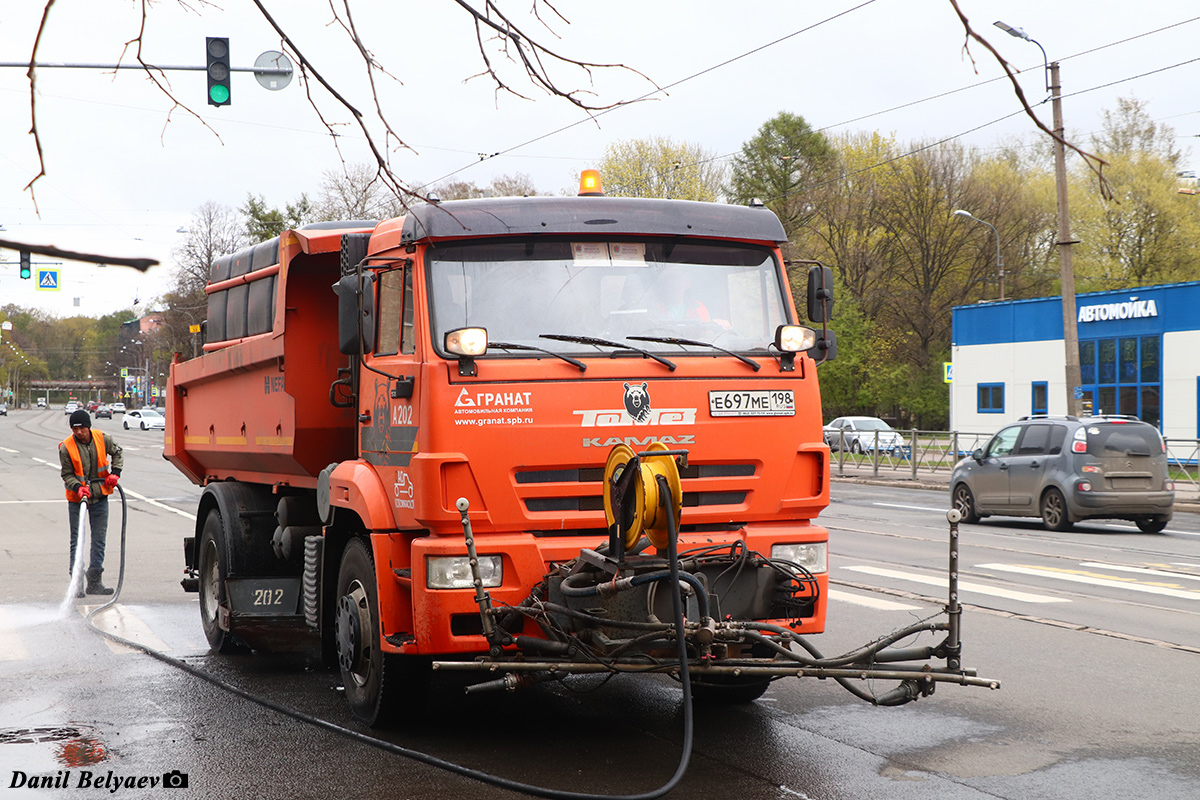 Санкт-Петербург, № Е 697 МЕ 198 — КамАЗ-53605-A5