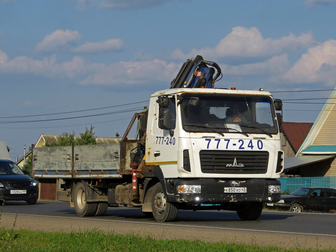 Кировская область, № Х 850 ХО 43 — МАЗ-4371P2 "Зубрёнок"