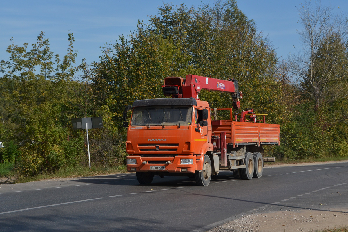 Татарстан, № М 758 АТ 716 — КамАЗ-65115 (общая модель)