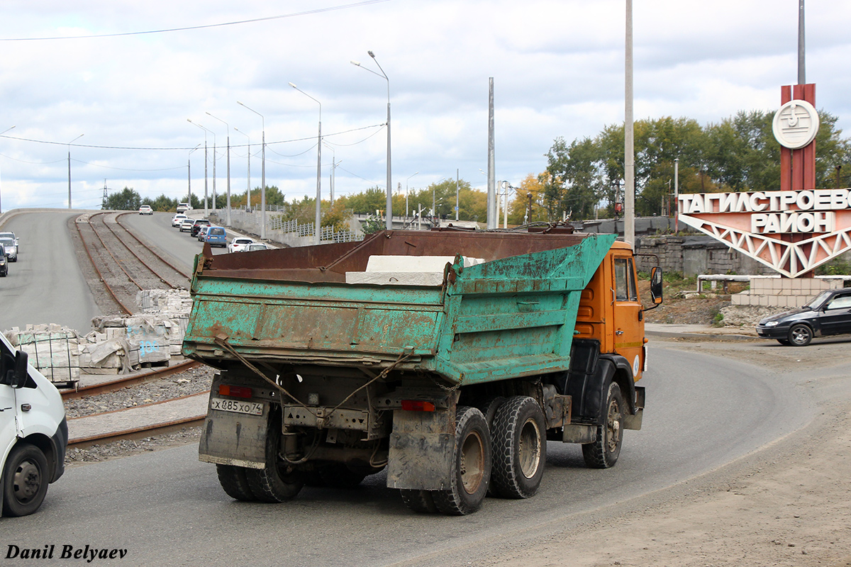 Свердловская область, № Х 885 ХО 74 — КамАЗ-5511