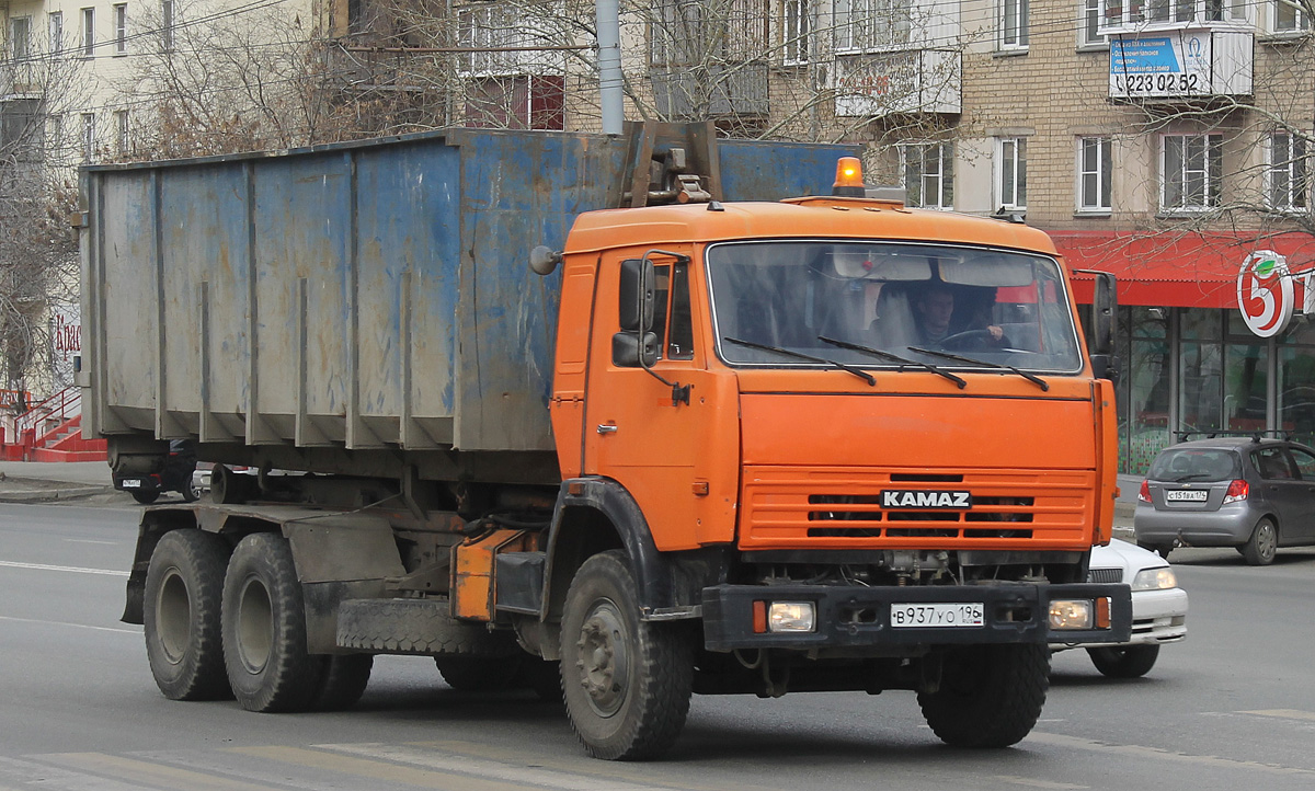 Свердловская область, № В 937 УО 196 — КамАЗ-65115 (общая модель)