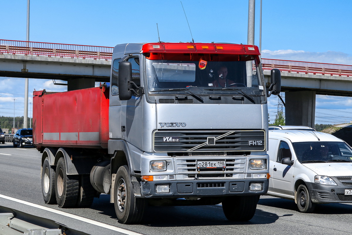 Санкт-Петербург, № О 281 ЕК 198 — Volvo ('1993) FH12.420