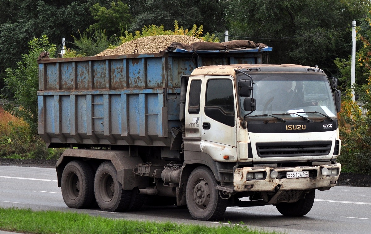 Кемеровская область, № О 351 ЕА 142 — Isuzu Giga CYZ