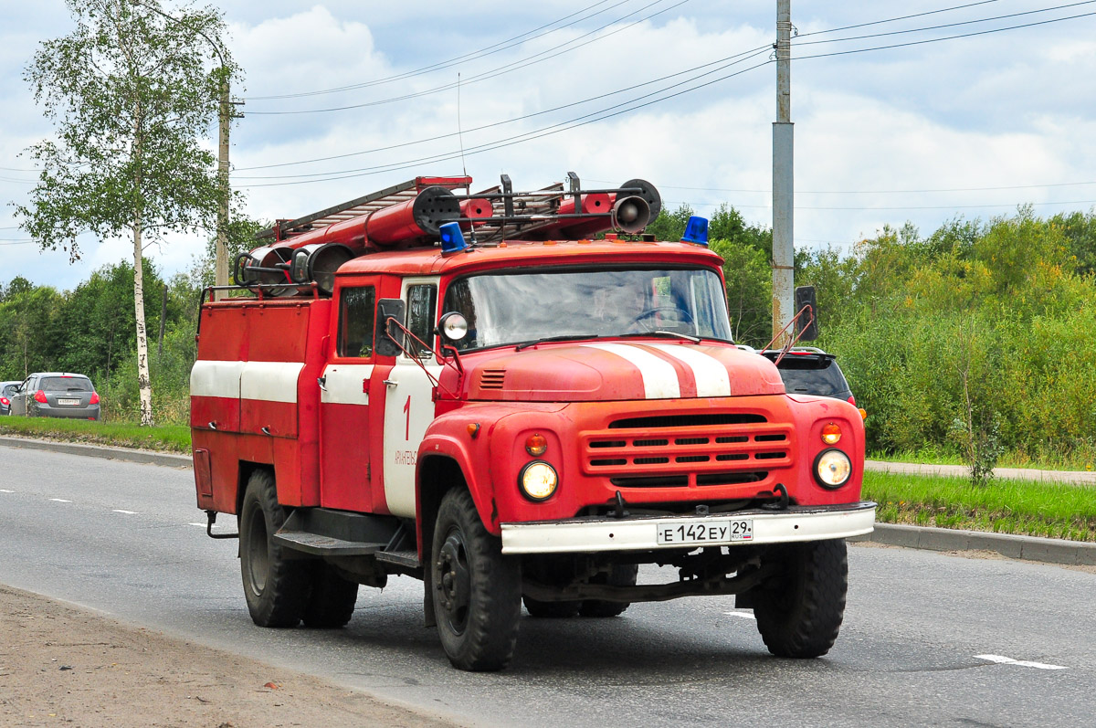 Архангельская область, № Е 142 ЕУ 29 — ЗИЛ-431412