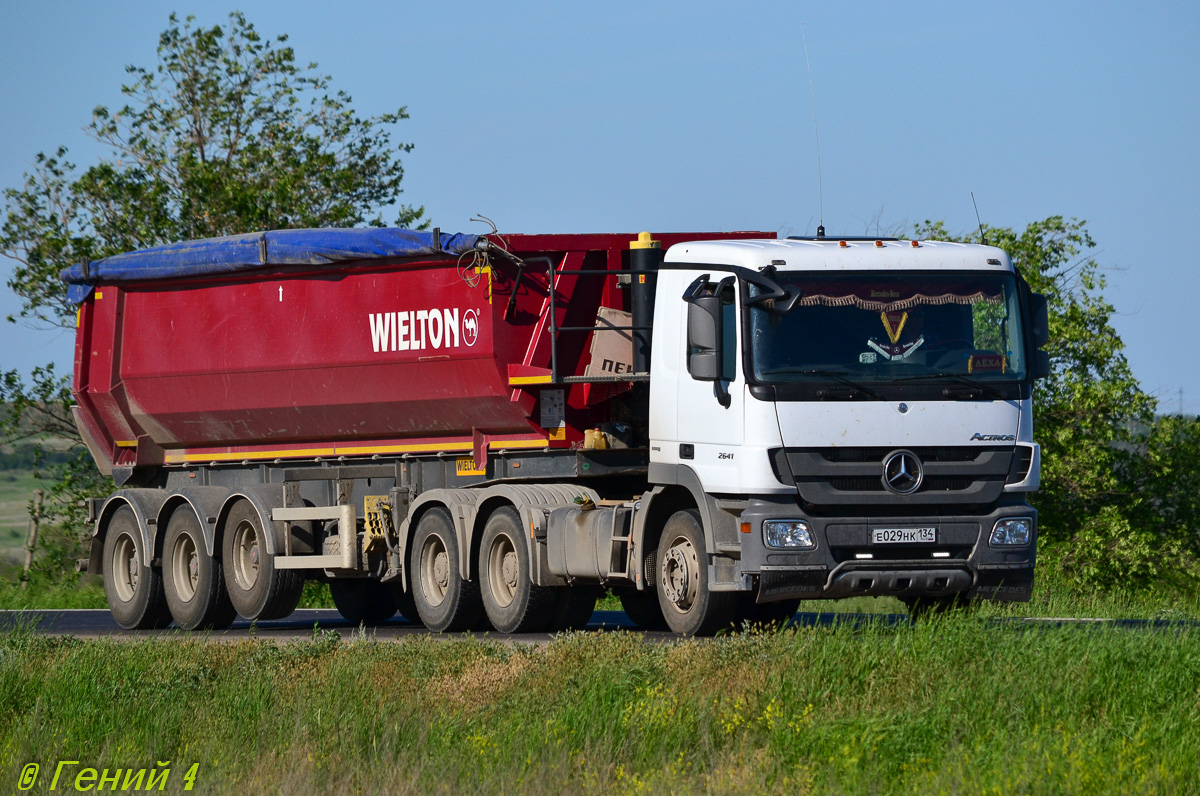 Волгоградская область, № Е 029 НК 134 — Mercedes-Benz Actros '09 2641 [Z9M]