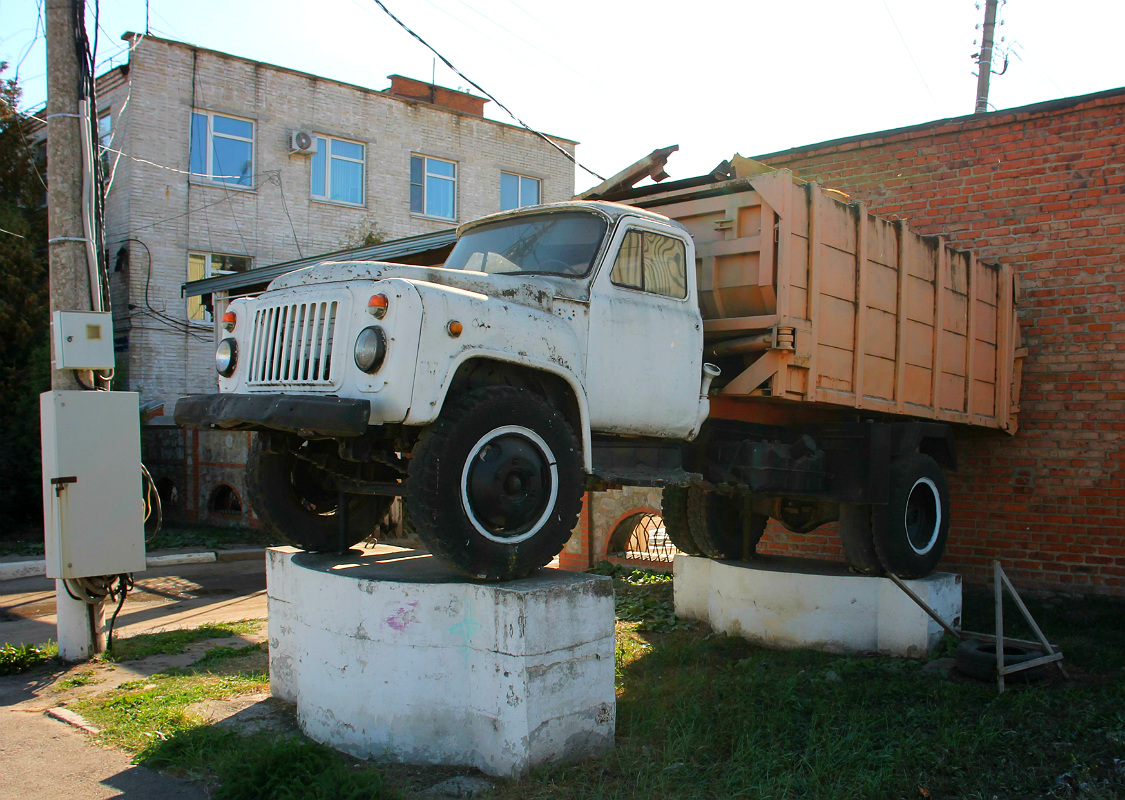 Тульская область, № (71) Б/Н 0017 — ГАЗ-53-12; Тульская область — Автомобили на постаментах; Техника на постаментах, памятники (Тульская область)