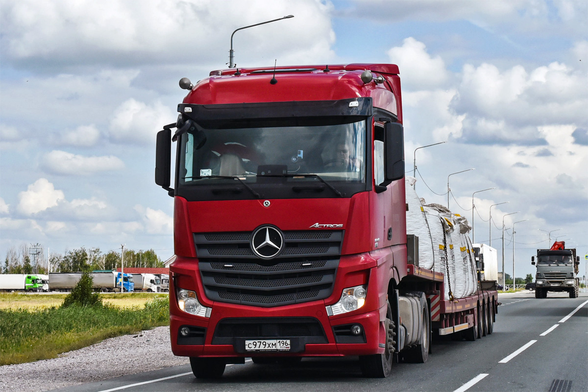 Свердловская область, № С 979 ХМ 196 — Mercedes-Benz Actros ('2022) [LRD]