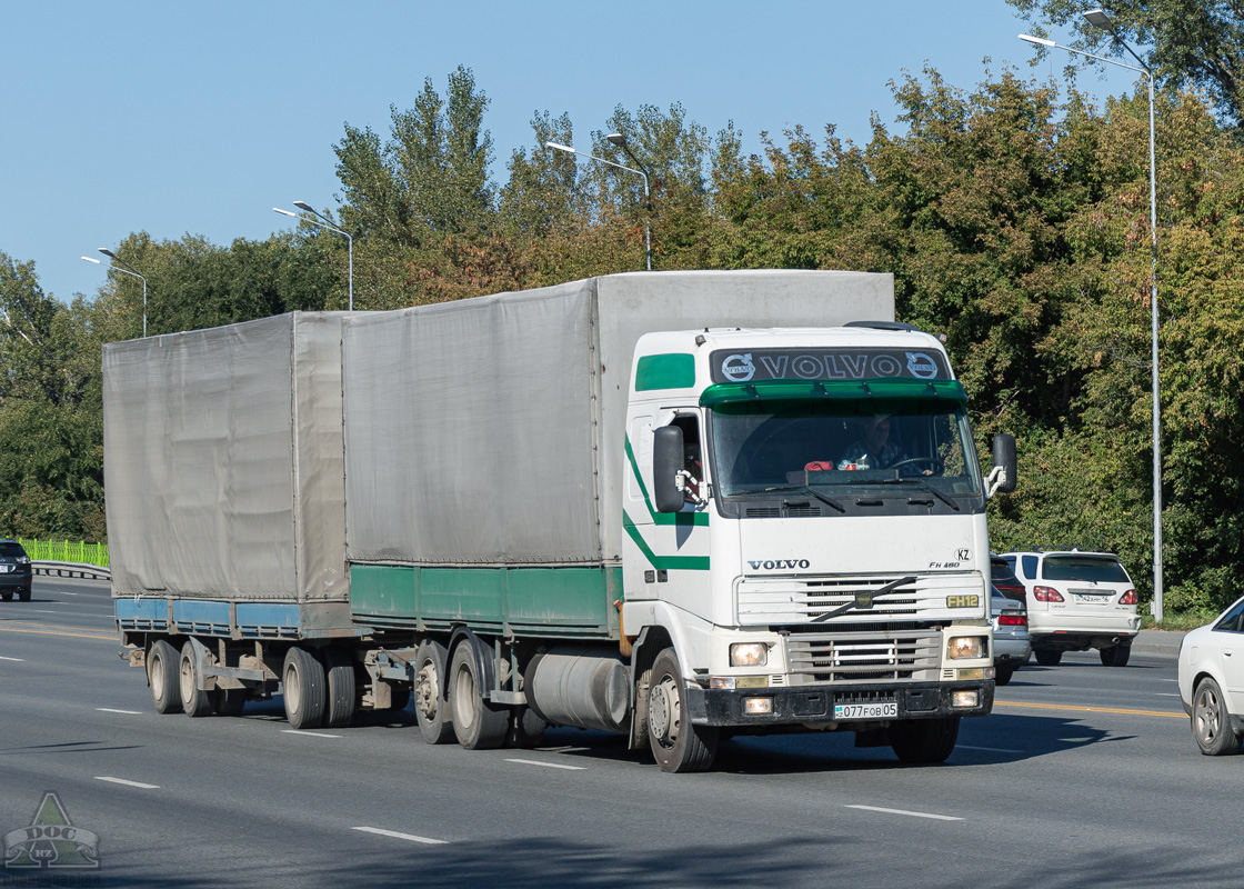 Алматинская область, № 077 FOB 05 — Volvo ('1993) FH12.460