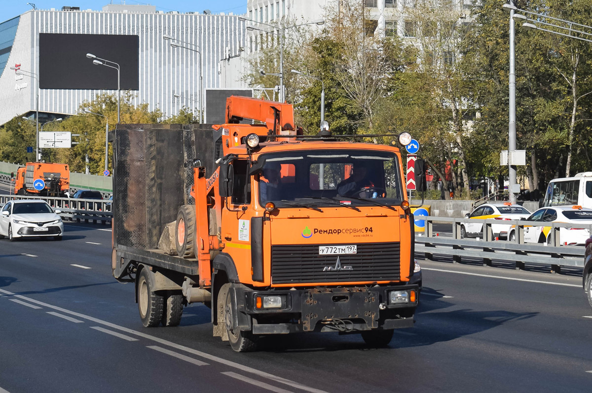 Москва, № У 772 ТМ 197 — МАЗ-438043