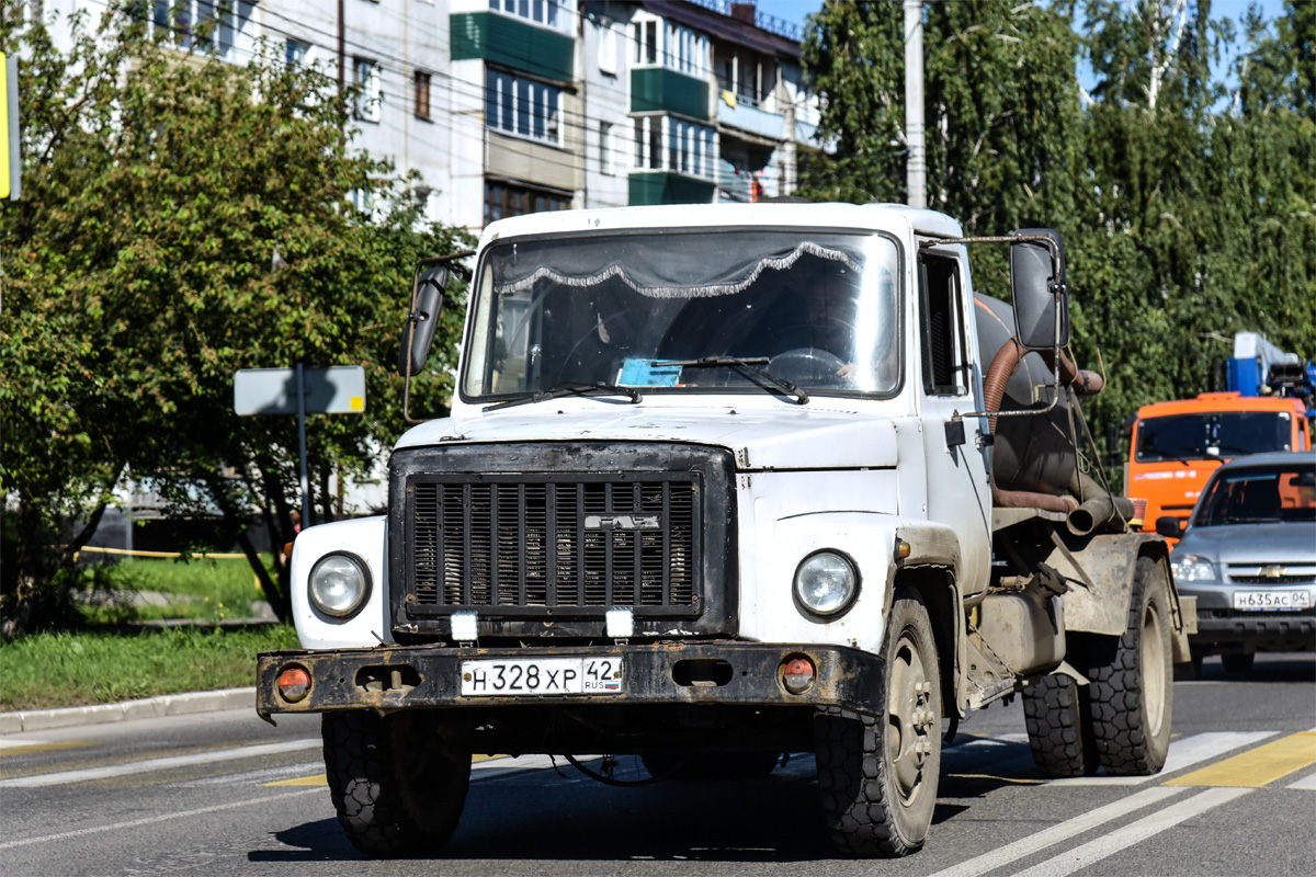 Алтай, № Н 328 ХР 42 — ГАЗ-3306/3307/3309 (общая модель)