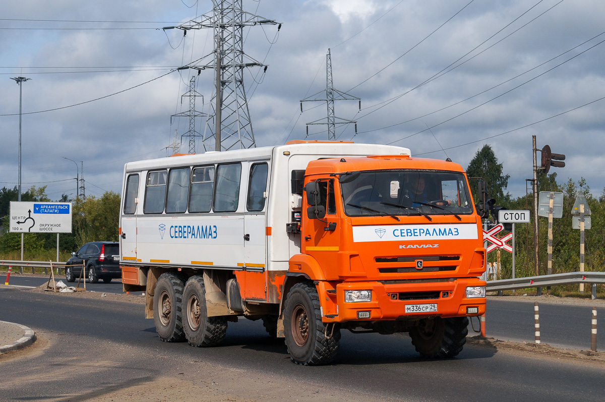 Архангельская область, № М 336 СР 29 — КамАЗ-5350-42