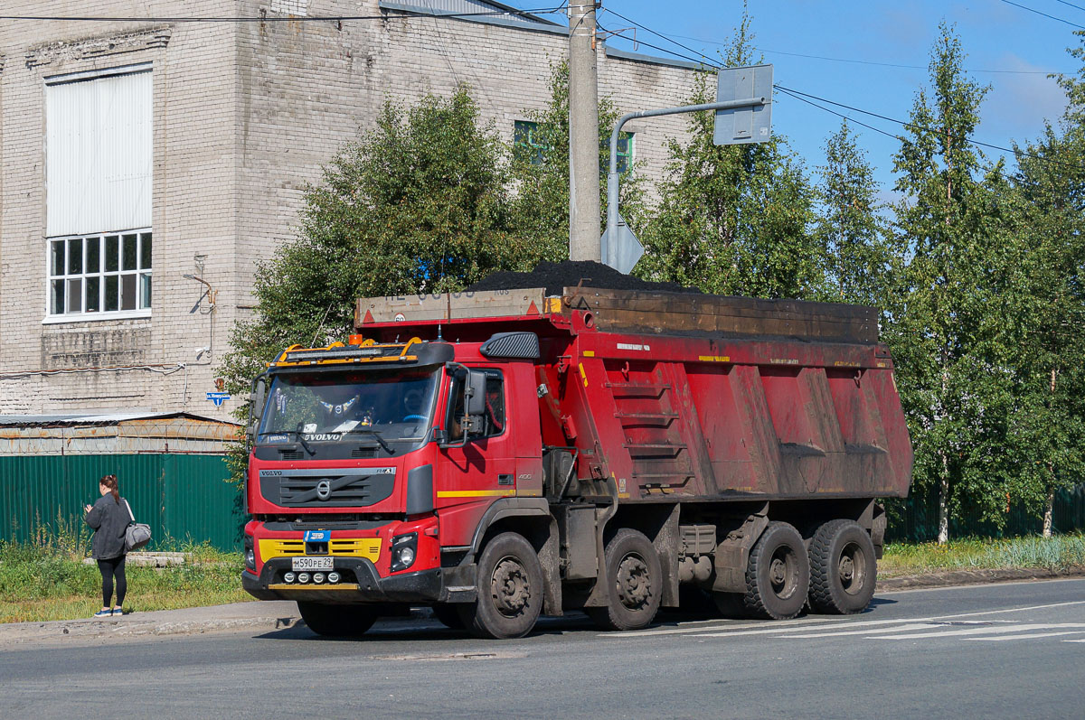 Архангельская область, № М 590 РЕ 29 — Volvo ('2010) FMX.400 [X9P]