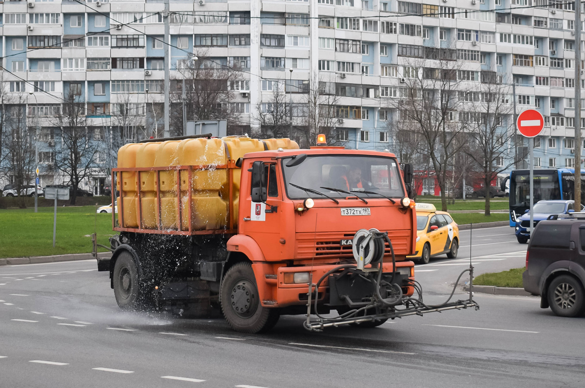 Москва, № Т 372 ТХ 197 — КамАЗ-53605 (общая модель)