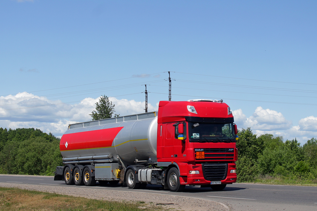 Хмельницкая область, № ВХ 7827 НН — DAF XF105 FT