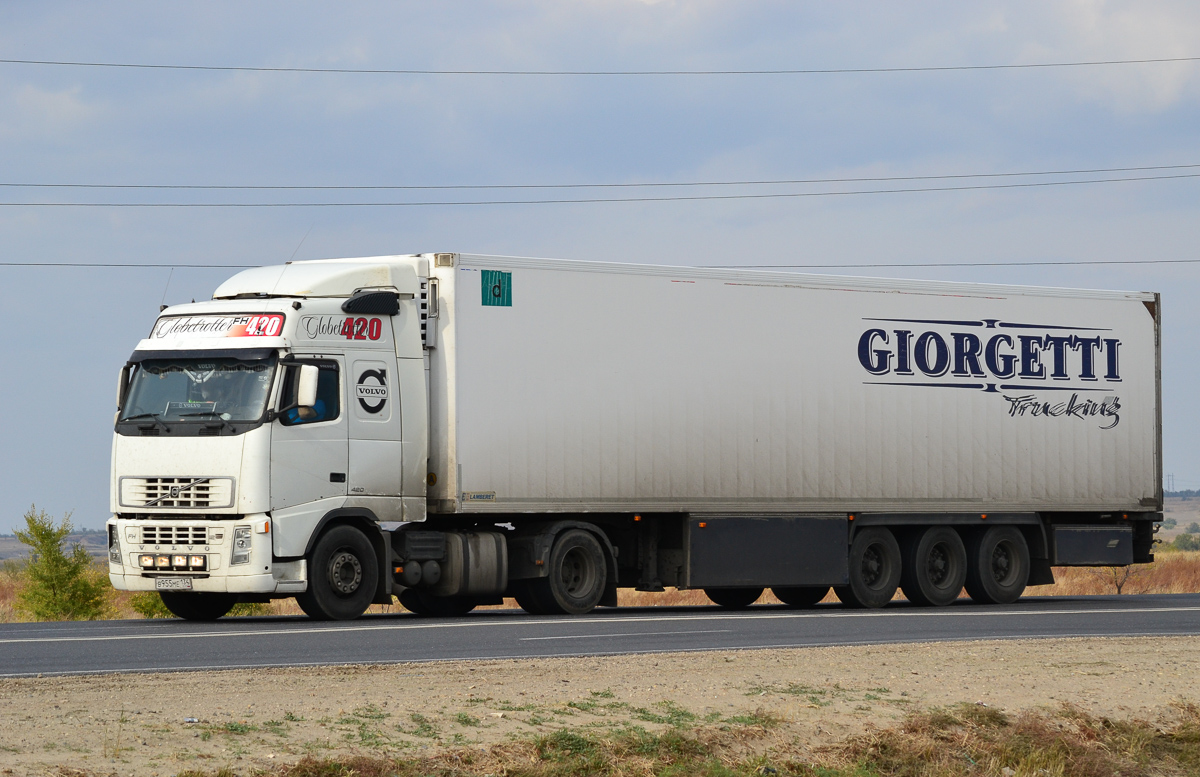 Волгоградская область, № В 955 МЕ 134 — Volvo ('2002) FH12.420