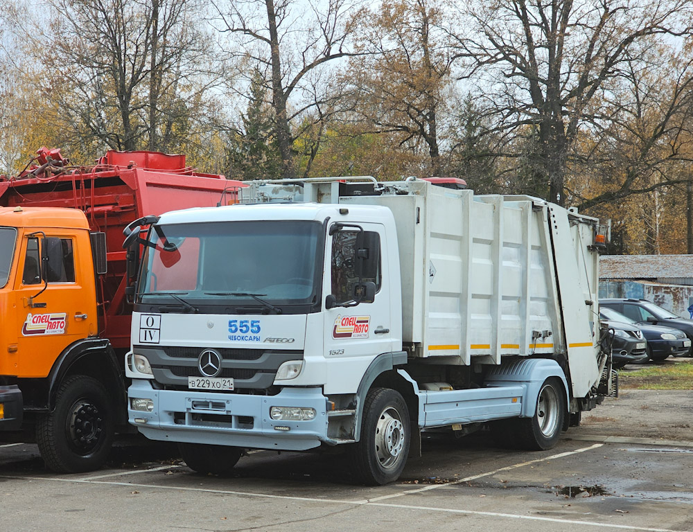 Чувашия, № В 229 ХО 21 — Mercedes-Benz Atego 1523